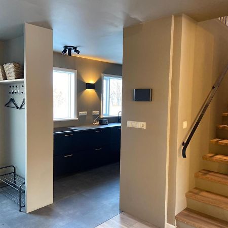 אקורירי Perfectly Located 3 Bedroom Design Apartment מראה חיצוני תמונה