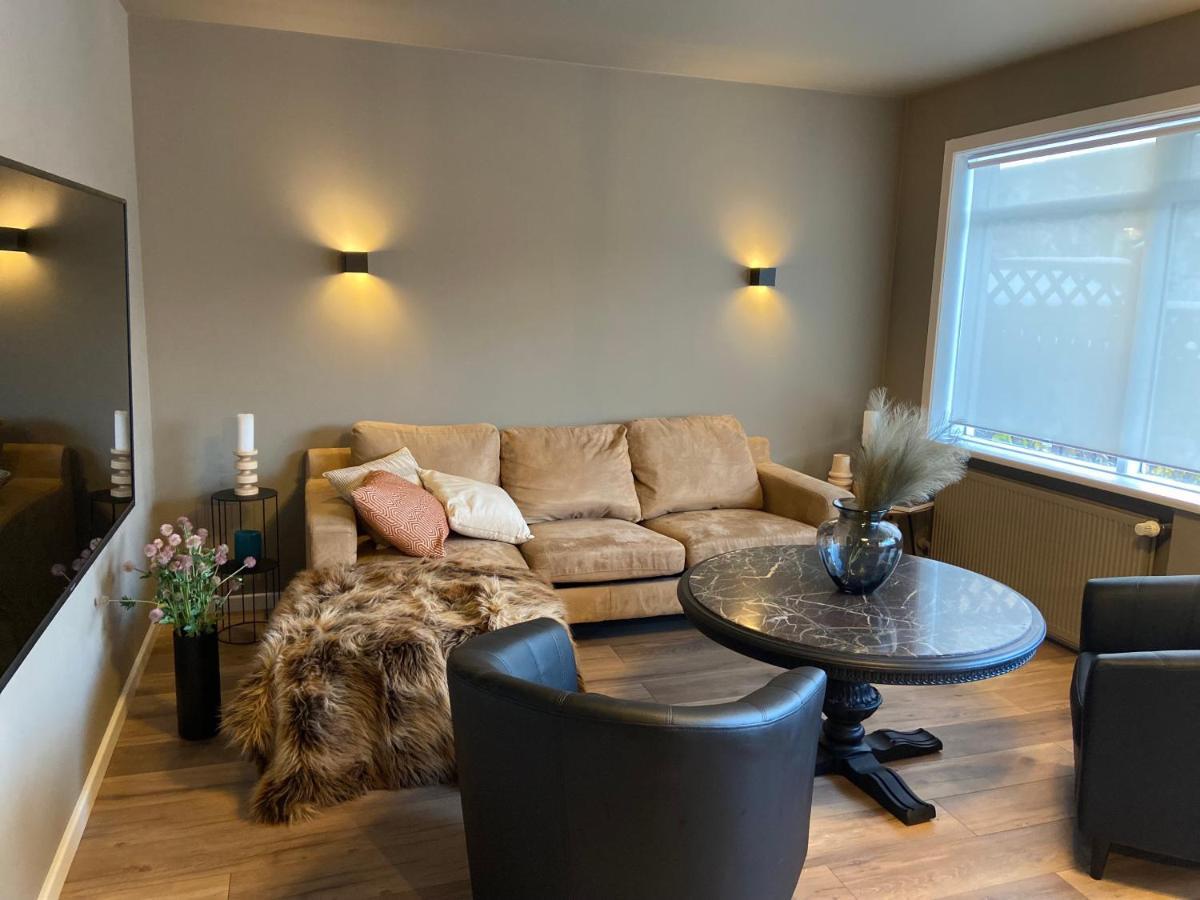 אקורירי Perfectly Located 3 Bedroom Design Apartment מראה חיצוני תמונה